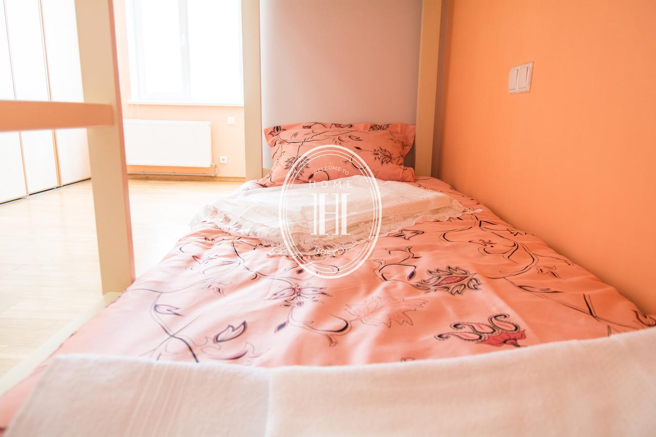 Hostel Home Kiev Exterior foto